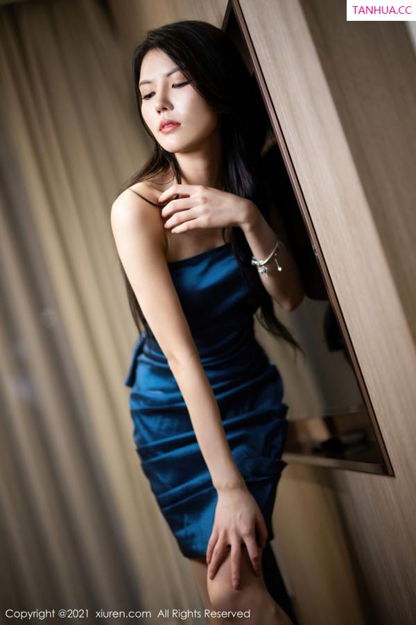 媛媛酱  新人模特媛媛酱 深蓝色典雅礼服第21张图片